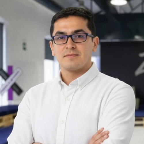 Lucas Cobos